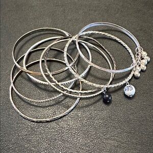 8️⃣ Lot of 10 Bangle Bracelet Bundle